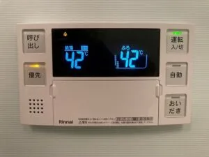 キッチン・浴室リモコンセット⇒MBC-240V(A)、給湯器、浴室リモコン